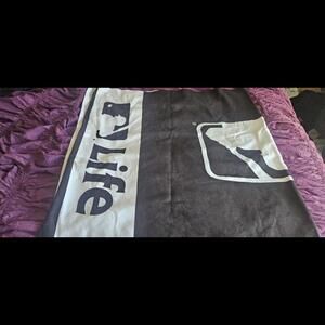 New never used MLB life beach towel made in turkey! major league baseball